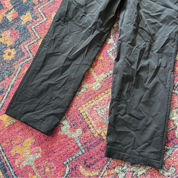 Nike | Women’s Black Nike Golf Storm Fit Pull On Rain Pants, Snap Hem, size M - Picture 11 of 15